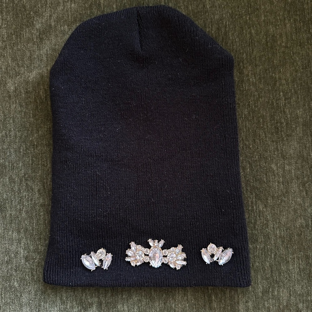 NWOT Jewel Skully Hat